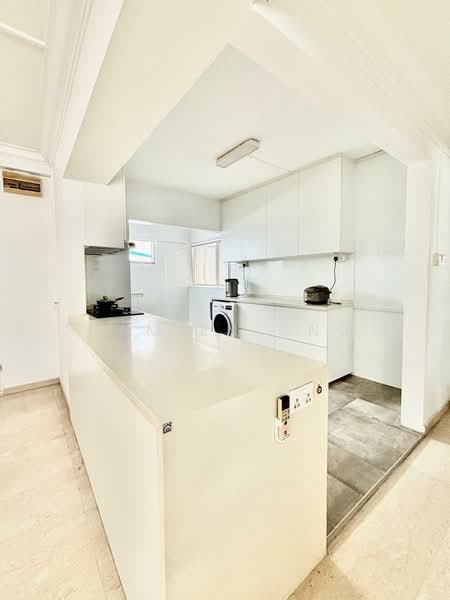 317 Sembawang Vista, 317 Sembawang Vista, 3 Bedrooms, 1,313 sqft, HDB Flat For Sale, by Damien Ong, 500173769 - Kitchen - PropertyGuru.com.sg