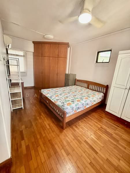 317 Sembawang Vista, 317 Sembawang Vista, 3 Bedrooms, 1,313 sqft, HDB Flat For Sale, by Damien Ong, 500173769 - Bedroom - PropertyGuru.com.sg