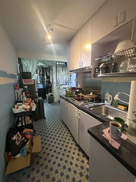 82 Commonwealth Close, 82 Commonwealth Close, 2 Bedrooms, 646 sqft, HDB Flat For Rent, by Jeremy See, 500173780 - Kitchen - PropertyGuru.com.sg