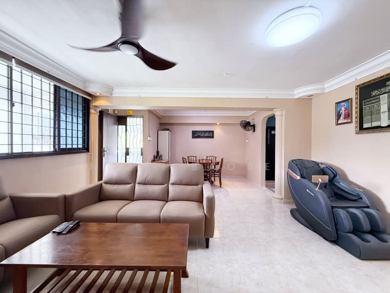 48 Lengkok Bahru, 48 Lengkok Bahru, 3 Bedrooms, 1,108 sqft, HDB Flat For Sale, by Nazri Baobed, 500173782 - Living Room - PropertyGuru.com.sg