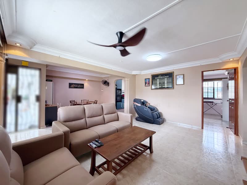 48 Lengkok Bahru, 48 Lengkok Bahru, 3 Bedrooms, 1,108 sqft, HDB Flat For Sale, by Nazri Baobed, 500173782 - Living Room - PropertyGuru.com.sg