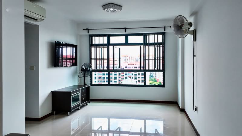 698A Jurong West Central 3, 698A Jurong West Central 3, 2 Bedrooms, 731 sqft, HDB Flat For Rent, by Jean Loh, 500173787 - Living Room - PropertyGuru.com.sg
