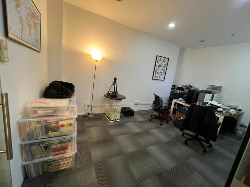Wcega Tower, 21 Bukit Batok Crescent, Dairy Farm / Bukit Panjang / Choa Chu Kang, 1,800 sqft, Light Industrial (B1) For Rent, by Lee Soo Kim, 500173795 - Study - CommercialGuru.com.sg