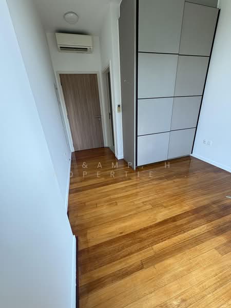 Canberra Residences, 501 Canberra Drive, 2 Bedrooms, 904 sqft, Condominium For Sale, by BETTY, 500173799 - Interior - PropertyGuru.com.sg