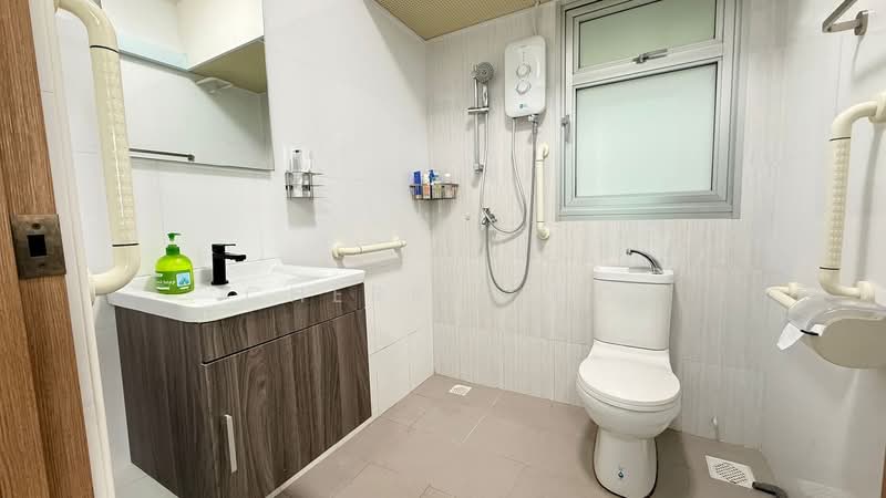 421A Northshore Drive, 421A Northshore Drive, Studio, 506 sqft, HDB Flat For Sale, by Cherrie Ho, 500173813 - Bathroom - PropertyGuru.com.sg