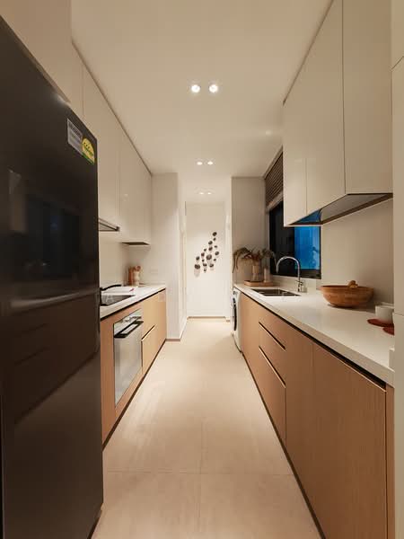 The Hillshore, 292 Pasir Panjang Rd, 2 Bedrooms, 743 sqft, Condominium For Sale, by Andy Wee, 500173836 - Kitchen - PropertyGuru.com.sg