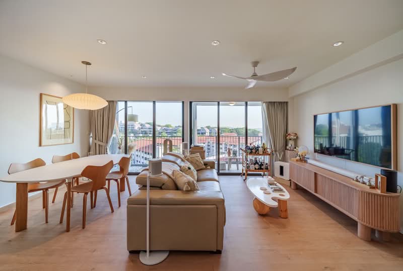 747C Bedok Reservoir Crescent, 747C Bedok Reservoir Crescent, 3 Bedrooms, 1,130 sqft, HDB Flat For Sale, by Lee Yi Xuan Val, 500173849 - Living Room - PropertyGuru.com.sg