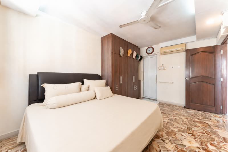 717 Clementi West Street 2, 717 Clementi West Street 2, 3 Bedrooms, 1,270 sqft, HDB Flat For Sale, by Chua Le Bing, 500173857 - Bedroom - PropertyGuru.com.sg