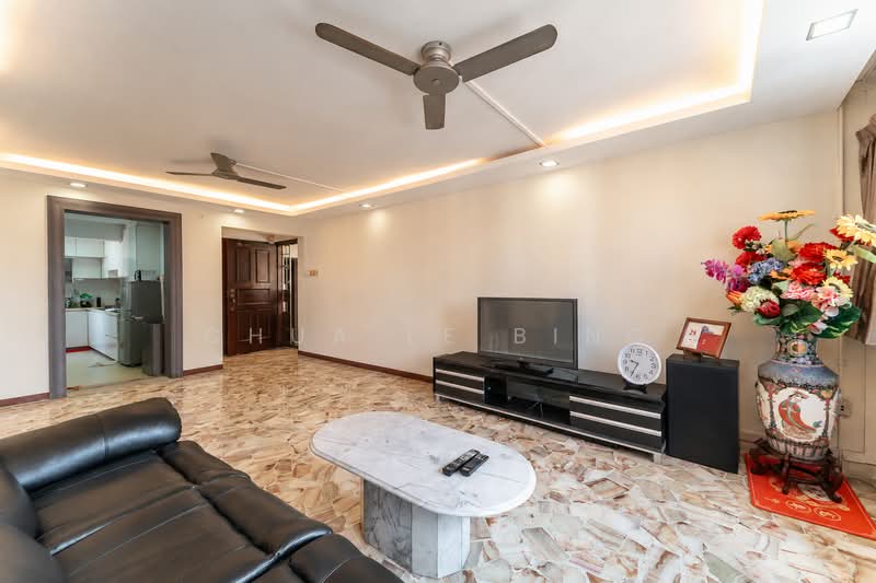717 Clementi West Street 2, 717 Clementi West Street 2, 3 Bedrooms, 1,270 sqft, HDB Flat For Sale, by Chua Le Bing, 500173857 - Living Room - PropertyGuru.com.sg