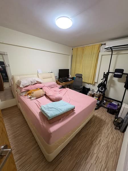 21 Telok Blangah Crescent, 21 Telok Blangah Crescent, 2 Bedrooms, 635 sqft, HDB Flat For Rent, by Elena Pang, 500173858 - Bedroom - PropertyGuru.com.sg
