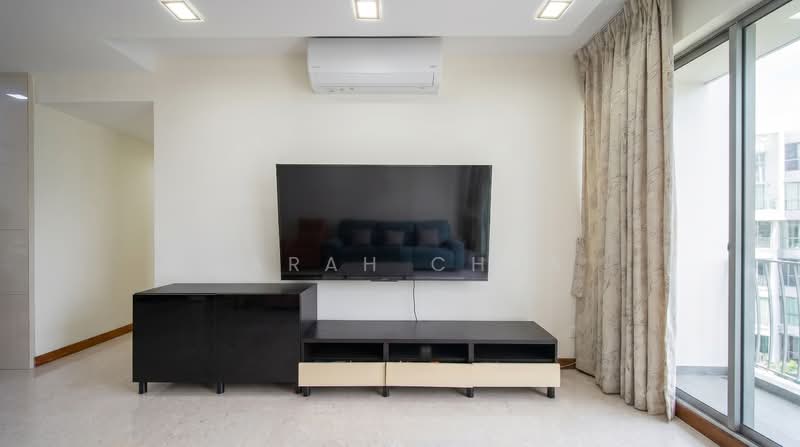 Lakeholmz, 82 Corporation Road, 3 Bedrooms, 1,313 sqft, Condominium For Sale, by Sarah Chua, 500173861 - Living Room - PropertyGuru.com.sg