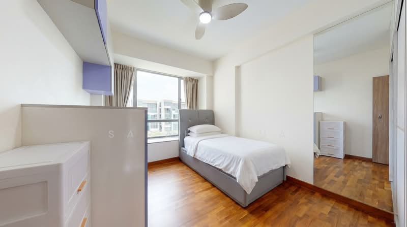 Lakeholmz, 82 Corporation Road, 3 Bedrooms, 1,313 sqft, Condominium For Sale, by Sarah Chua, 500173861 - Bedroom - PropertyGuru.com.sg