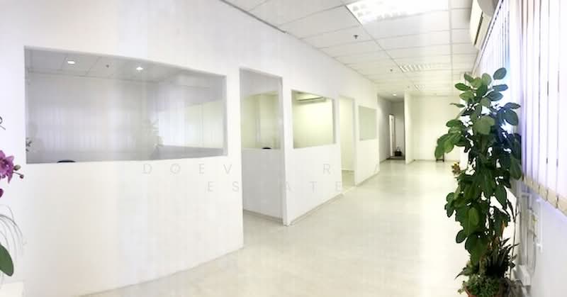 Genting Building, 83 Genting Lane, 1,360 sqft, Light Industrial (B1) For Rent, by DOEVEN REAL ESTATE, 500173868 - Interior - CommercialGuru.com.sg