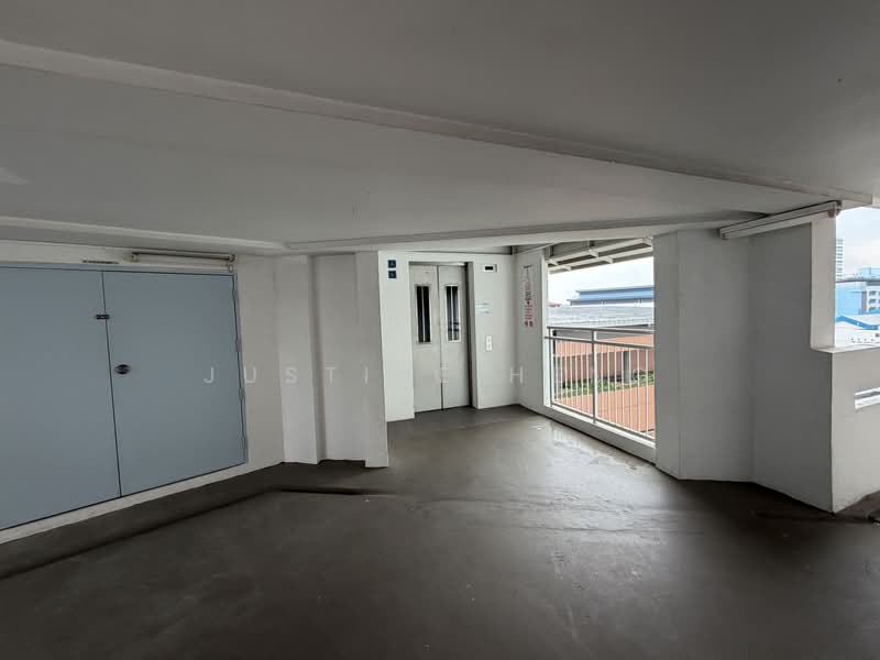 67 Marine Drive, 67 Marine Drive, 3 Bedrooms, 700 sqft, HDB Flat For Rent, by Justine Heng, 500173877 - Corridor - PropertyGuru.com.sg