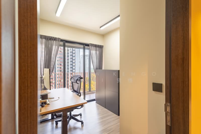 Within 1km of Holy Innocent & Newly Renovated, , 3 Bedrooms, 1,109 sqft, Condominium For Sale, by Matthew Kengo Iwami 贤悟, 500173881 - Study - PropertyGuru.com.sg