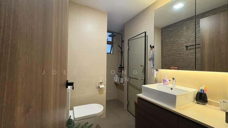 The Florida, 78 Hougang Avenue 7, 3 Bedrooms, 1,302 sqft, Condominium For Sale, by Joel Leong Foo Shun, 500173895 - Common Toilet - PropertyGuru.com.sg