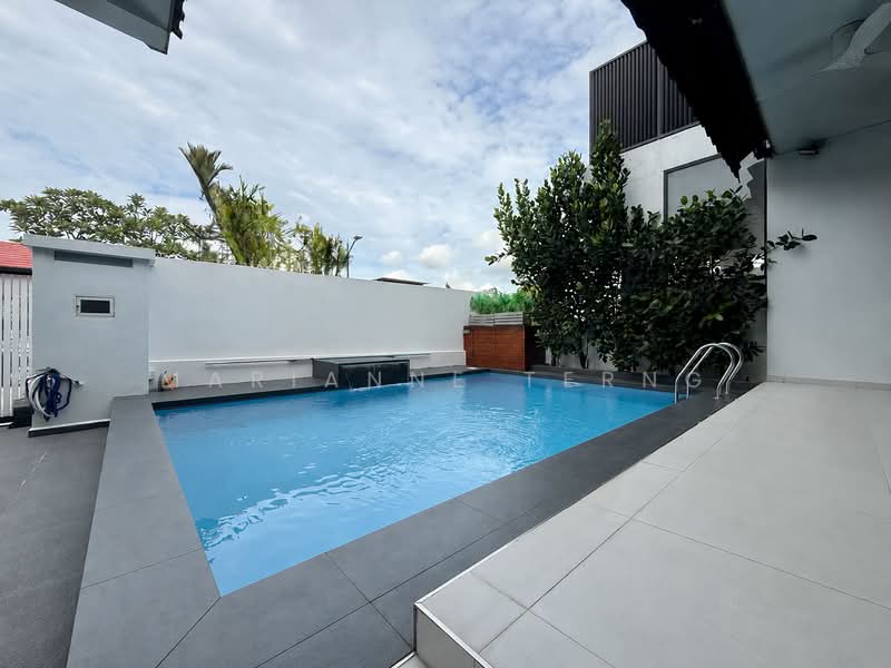 Serangoon Garden Estate, Braemar Drive, 5 Bedrooms, 4,200 sqft, Terraced House For Rent, by Marianne Terng, 500173898 - Pool - PropertyGuru.com.sg