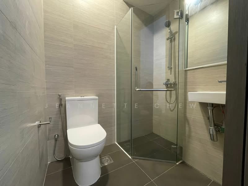 Sycamore Tree, 2 Fowlie Road, 3 Bedrooms, 850 sqft, Apartment For Rent, by Jeannette Chew, 500173904 - Bathroom - PropertyGuru.com.sg