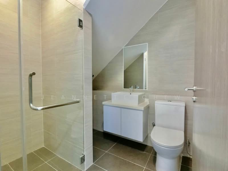Sycamore Tree, 2 Fowlie Road, 3 Bedrooms, 850 sqft, Apartment For Rent, by Jeannette Chew, 500173904 - Bathroom - PropertyGuru.com.sg