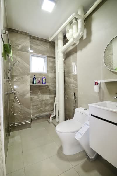 643 Choa Chu Kang Street 64, 643 Choa Chu Kang Street 64, 3 Bedrooms, 1,324 sqft, HDB Flat For Sale, by Zahidah Sauki, 500173915 - Bathroom - PropertyGuru.com.sg