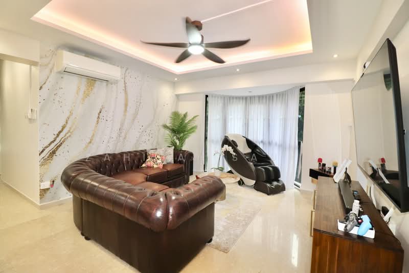 643 Choa Chu Kang Street 64, 643 Choa Chu Kang Street 64, 3 Bedrooms, 1,324 sqft, HDB Flat For Sale, by Zahidah Sauki, 500173915 - Living Room - PropertyGuru.com.sg
