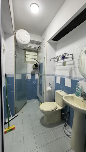 406C Fernvale Road, 406C Fernvale Road, 2 Bedrooms, 1,184 sqft, HDB Flat For Rent, by Steve Ong, 500173930 - Bathroom - PropertyGuru.com.sg