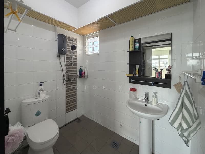 78 Lorong Limau, 78 Lorong Limau, 3 Bedrooms, 1,001 sqft, HDB Flat For Sale, by Eunice Koh, 500173947 - Bathroom - PropertyGuru.com.sg