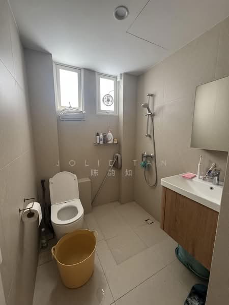 Castle Green, 481 Yio Chu Kang Road, Room Rental, 200 sqft, Condominium For Rent, by Jolie Tan 陈韵如, 500173954 - Bathroom - PropertyGuru.com.sg