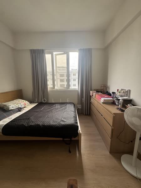Castle Green, 481 Yio Chu Kang Road, Room Rental, 200 sqft, Condominium For Rent, by Jolie Tan 陈韵如, 500173954 - Bedroom - PropertyGuru.com.sg