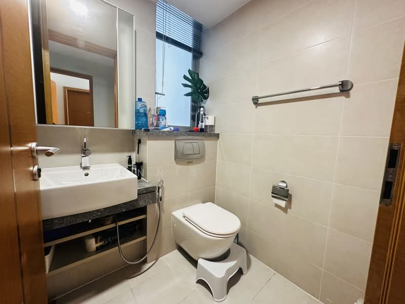 The Oceanfront @ Sentosa Cove, , 4 Bedrooms, 2,067 sqft, Condominium For Sale, by Dennis Kwok, 500173955 - Bathroom - PropertyGuru.com.sg