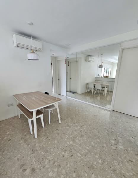 The Rivervale, 1 Rivervale Link, 3 Bedrooms, 1,259 sqft, Condominium For Sale, by Ray Liu 刘丰瑞, 500173973 - Dining Room - PropertyGuru.com.sg