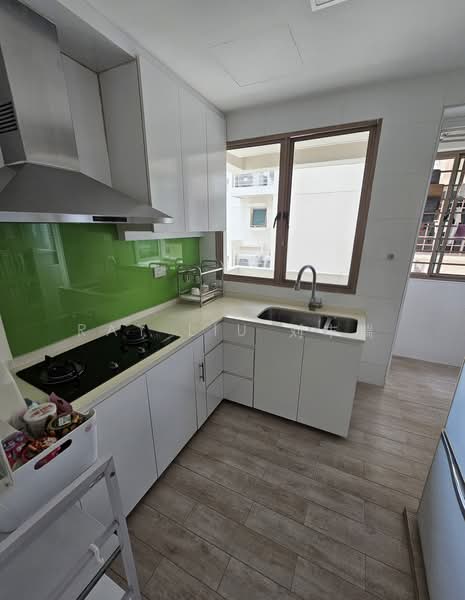 The Rivervale, 1 Rivervale Link, 3 Bedrooms, 1,259 sqft, Condominium For Sale, by Ray Liu 刘丰瑞, 500173973 - Kitchen - PropertyGuru.com.sg