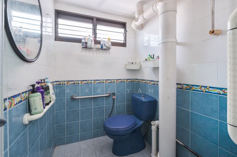 29 Marsiling Drive, 29 Marsiling Drive, 3 Bedrooms, 1,044 sqft, HDB Flat For Sale, by Haikal Yahya, 500173978 - Bathroom - PropertyGuru.com.sg
