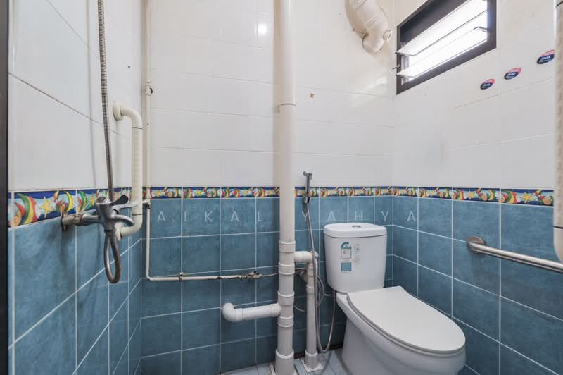 29 Marsiling Drive, 29 Marsiling Drive, 3 Bedrooms, 1,044 sqft, HDB Flat For Sale, by Haikal Yahya, 500173978 - Bathroom - PropertyGuru.com.sg