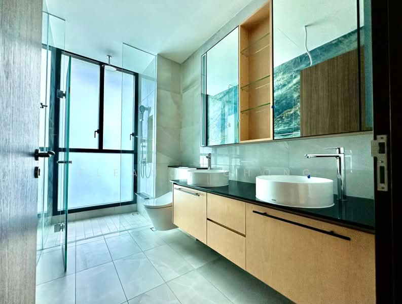 Belgravia Ace, 100 Belgravia Drive, 5 Bedrooms, 4,058 sqft, Cluster House For Sale, by Eleanor Chong, 500173979 - Bathroom - PropertyGuru.com.sg