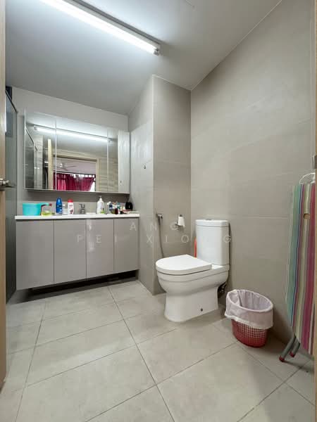 Wandervale, 367 Choa Chu Kang Avenue 3, 3 Bedrooms, 1,130 sqft, Executive Condominium For Sale, by Ang Pei Xiong, 500173983 - Bathroom - PropertyGuru.com.sg