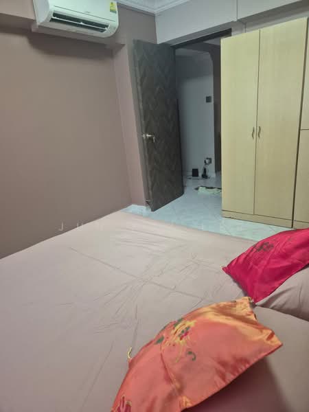 966 Hougang Avenue 9, 966 Hougang Avenue 9, Room Rental, 250 sqft, HDB Flat For Rent, by Jun Hui LER, 500173986 - Bedroom - PropertyGuru.com.sg