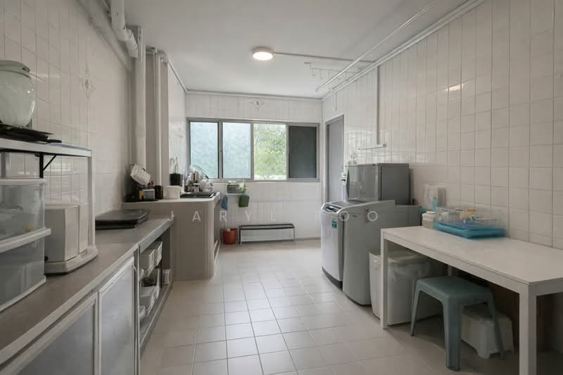 296 Tampines Street 22, 296 Tampines Street 22, 2 Bedrooms, 721 sqft, HDB Flat For Sale, by Jaryl Foo, 500174001 - Kitchen - PropertyGuru.com.sg