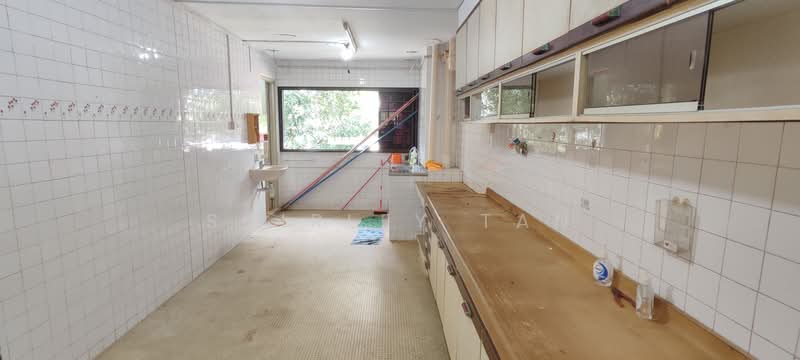 542 Ang Mo Kio Avenue 10, 542 Ang Mo Kio Avenue 10, 2 Bedrooms, 732 sqft, HDB Flat For Sale, by Shirley Tan, 500174026 - Kitchen - PropertyGuru.com.sg
