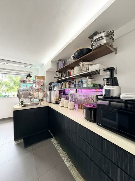 146 Bukit Batok West Avenue 6, 146 Bukit Batok West Avenue 6, 3 Bedrooms, 883 sqft, HDB Flat For Sale, by Alice Goh, 500174027 - Kitchen - PropertyGuru.com.sg