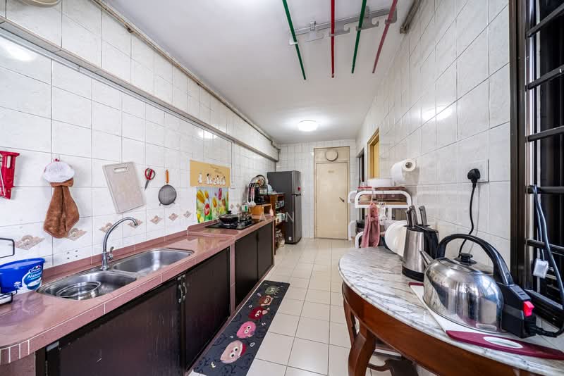 200D Sengkang East Road, 200D Sengkang East Road, 3 Bedrooms, 968 sqft, HDB Flat For Sale, by Adrian Lim, 500174032 - Kitchen - PropertyGuru.com.sg