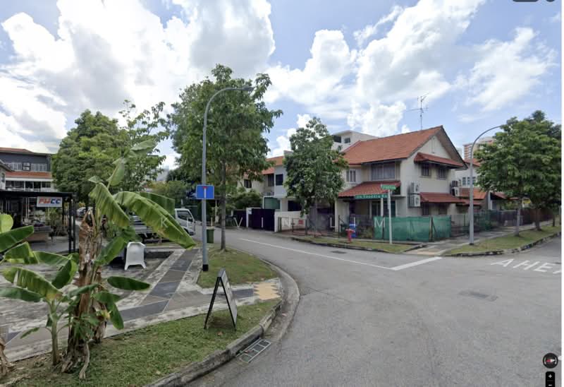 ⭐️Keris Estate⭐️ Walk to MRT ⭐️1,723 Sqft Home in D15 Established Landed Pocket, Tucked Within a Charming East Coast Landed Pocket. Away from main road., 5 Bedrooms, 2,900 sqft, Terraced House For Sale, by Kelvin Lim, 500174033 - PropertyGuru.com.sg