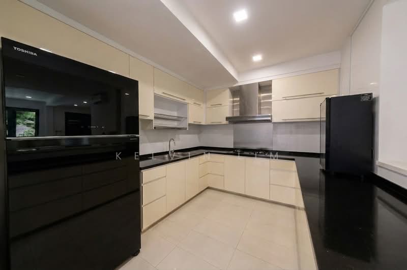⭐️Keris Estate⭐️ Walk to MRT ⭐️1,723 Sqft Home in D15 Established Landed Pocket, Tucked Within a Charming East Coast Landed Pocket. Away from main road., 5 Bedrooms, 2,900 sqft, Terraced House For Sale, by Kelvin Lim, 500174033 - Kitchen - PropertyGuru.com.sg
