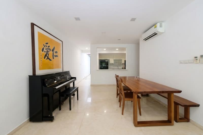 ⭐️Keris Estate⭐️ Walk to MRT ⭐️1,723 Sqft Home in D15 Established Landed Pocket, Tucked Within a Charming East Coast Landed Pocket. Away from main road., 5 Bedrooms, 2,900 sqft, Terraced House For Sale, by Kelvin Lim, 500174033 - Dining Room - PropertyGuru.com.sg