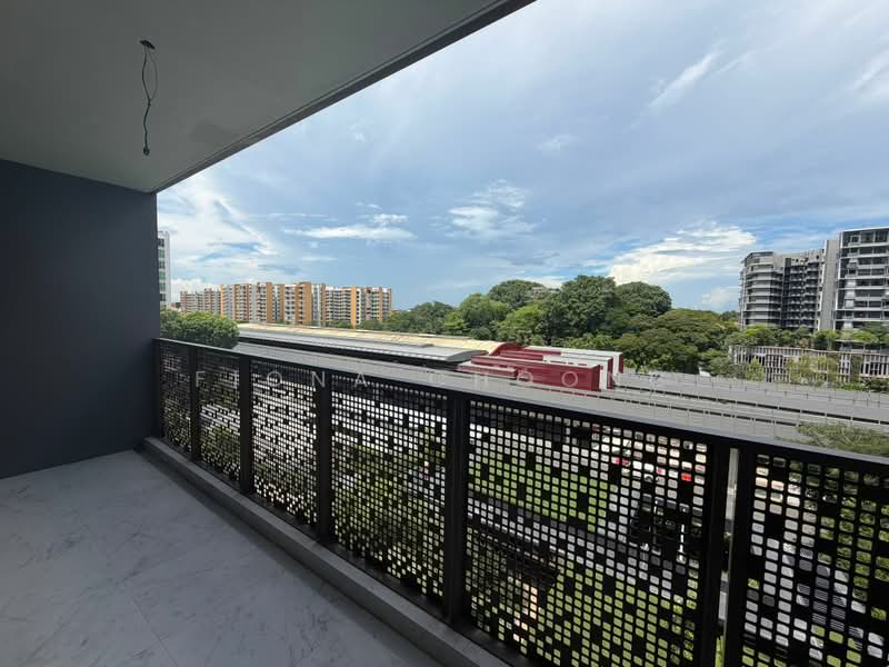 Sceneca Residence, Tanah Merah Kechil Link, 3 Bedrooms, 904 sqft, Condominium For Rent, by Fiona Choong, 500174034 - Balcony - PropertyGuru.com.sg