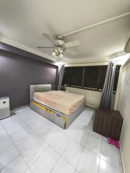427 Choa Chu Kang Avenue 4, 427 Choa Chu Kang Avenue 4, 3 Bedrooms, 1,119 sqft, HDB Flat For Sale, by Glen Tay, 500174035 - Bedroom - PropertyGuru.com.sg