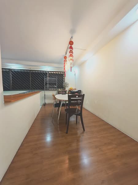 427 Choa Chu Kang Avenue 4, 427 Choa Chu Kang Avenue 4, 3 Bedrooms, 1,119 sqft, HDB Flat For Sale, by Glen Tay, 500174035 - Dining Room - PropertyGuru.com.sg