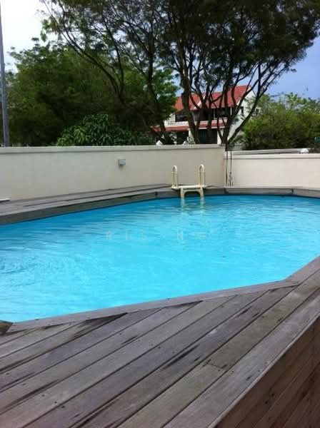 Banyan Villas, Lentor Plain, 5 Bedrooms, 3,300 sqft, Terraced House For Rent, by Ris Ng, 500174038 - Pool - PropertyGuru.com.sg