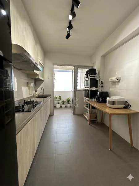 785C Woodlands Rise, 785C Woodlands Rise, 3 Bedrooms, 1,001 sqft, HDB Flat For Sale, by Stephanie Neo, 500174039 - Kitchen - PropertyGuru.com.sg