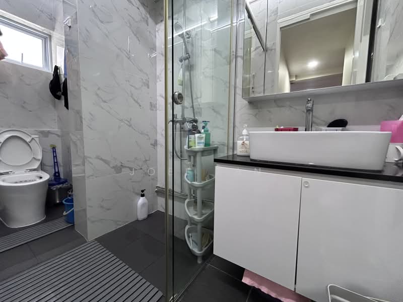 352 Bukit Batok Street 34, 352 Bukit Batok Street 34, 4 Bedrooms, 1,657 sqft, HDB Flat For Sale, by Joel Tan, 500174041 - Bathroom - PropertyGuru.com.sg